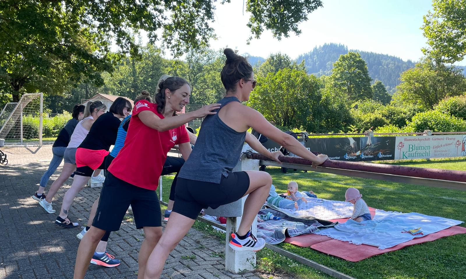 Sabrina Kaindl Gründerin der Privatpraxis PROAKTIV Physiotherapie in Kirchzarten im Dreisamtal gibt Kurse für werdende Mütter beim SV Kirchzarten