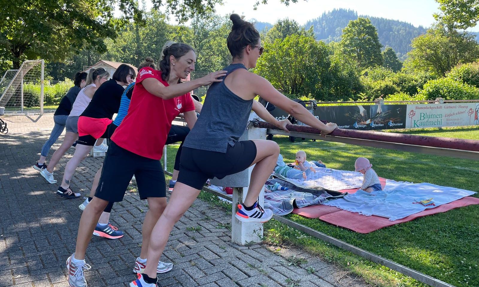 Sabrina Kaindl Gründerin der Privatpraxis PROAKTIV Physiotherapie in Kirchzarten im Dreisamtal gibt Kurse für werdende Mütter beim SV Kirchzarten