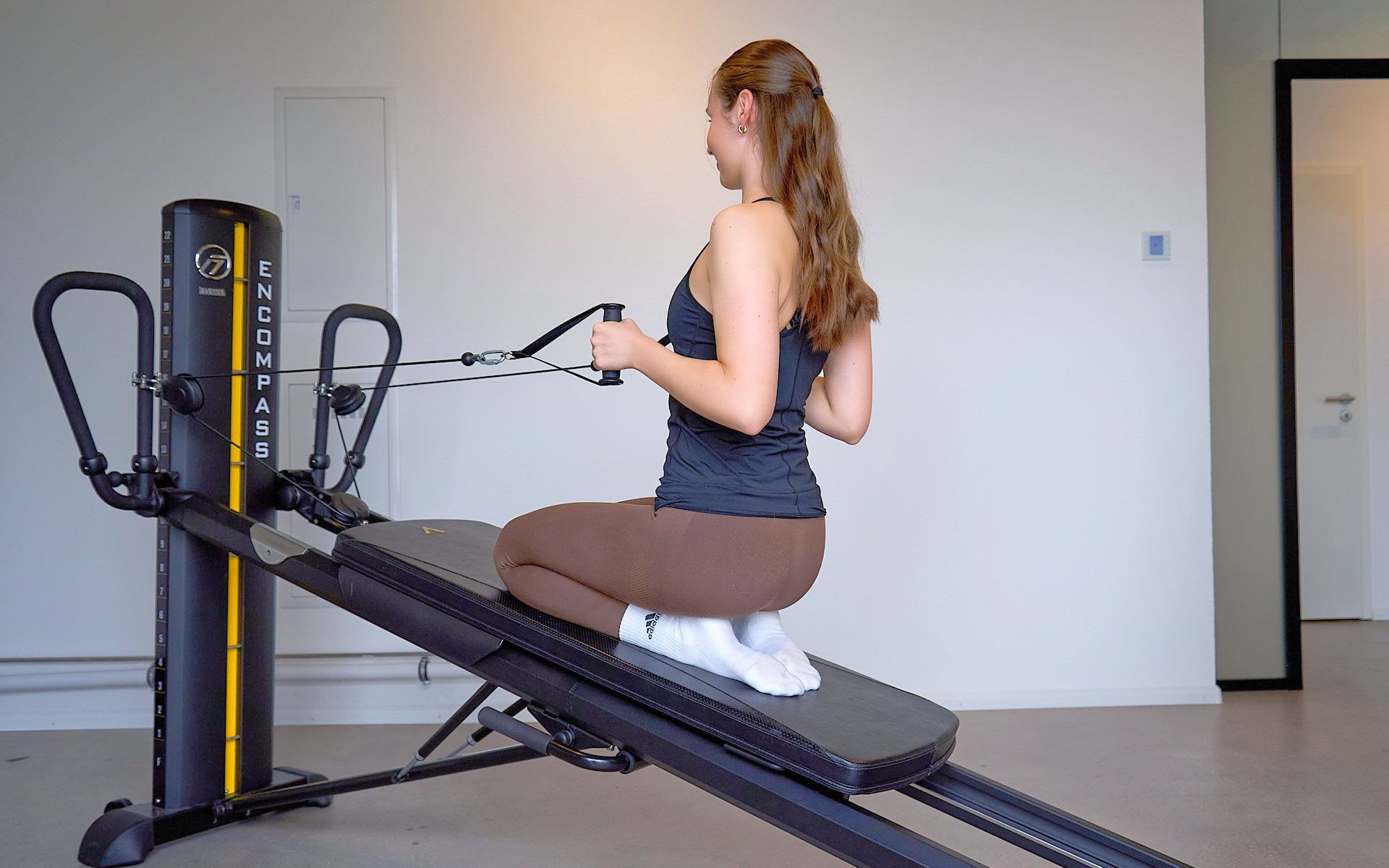 Krankengymnastik am Gerät bei Privatpraxis PROAKTIV Physiotherapie in Kirchzarten im Dreisamtal